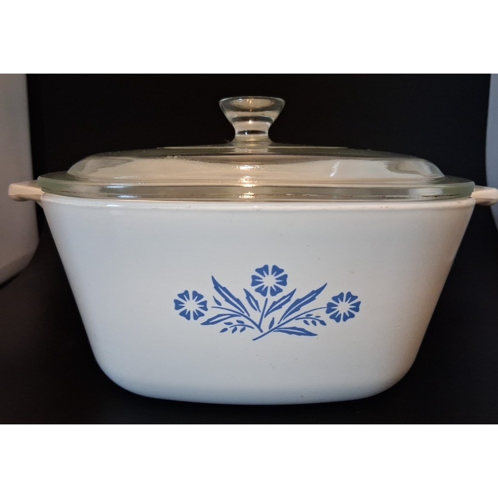 Corning Ware 1-3/4 Quart. Blue Cornflower P-1 3/4-B with Lid